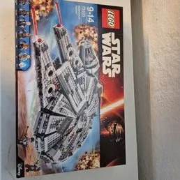 LEGO Star Wars Millennium Falcon 75105