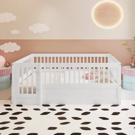 Tremmeseng i massivt fyrretræ 140x200 cm med låge – Hvid