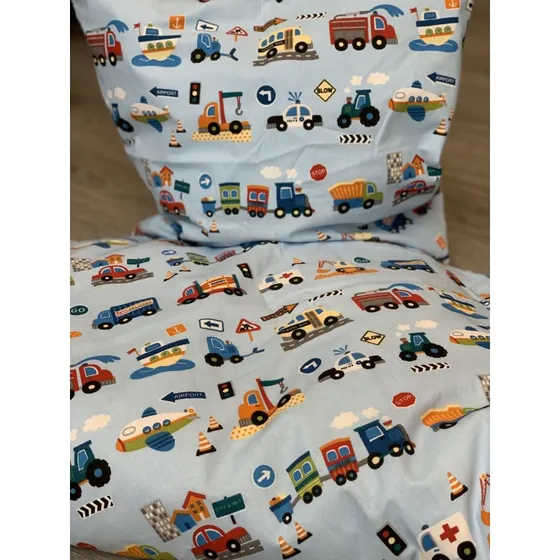 Junior sengesæt 100x140 – Lyseblåt med trafik