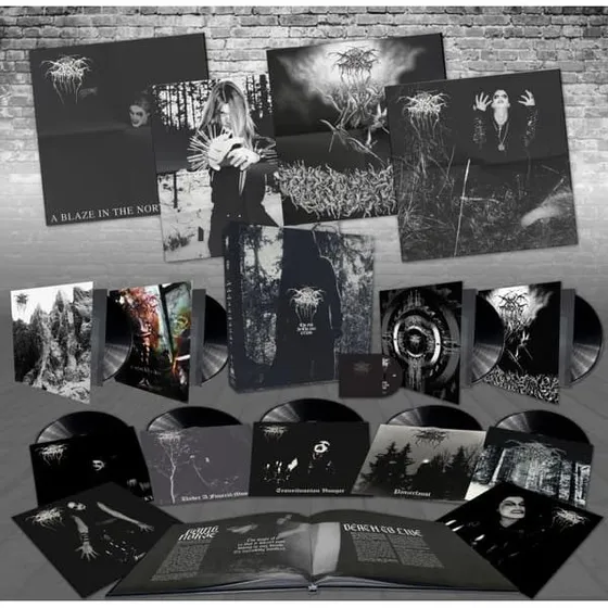 Darkthrone: The Fist in the Face of God (9 Vinyl LP + DVD)