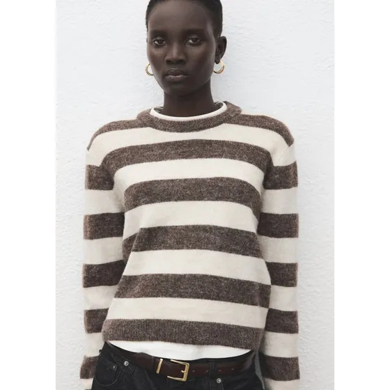 Stripet striktrøje med rund hals (medium strik)