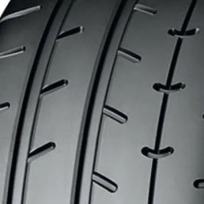 Yokohama Advan A052 295/30 R18 98Y - Semi-Slick Performance