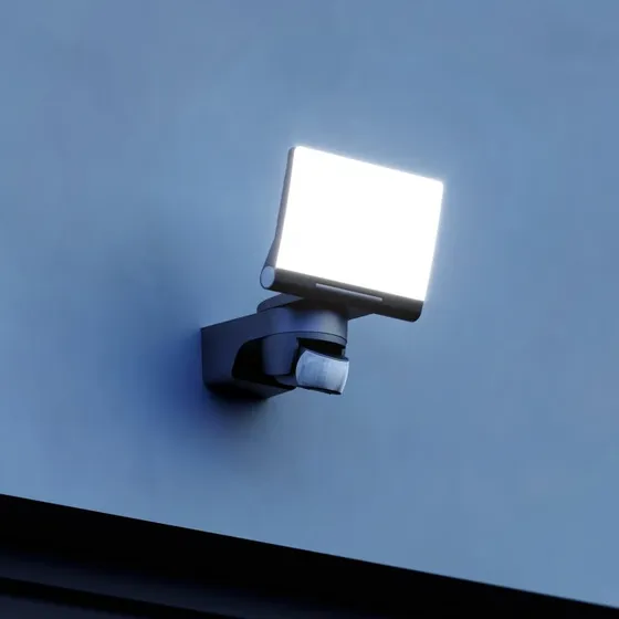 Steinel XLED Home 2 S LED-projektør med sensor, sort, 14W