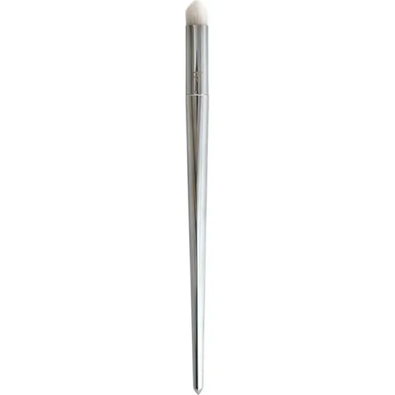 Real Techniques Bold Metals 201 Pointed Crease Brush