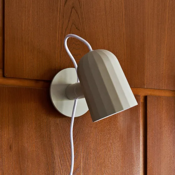 HAY Noc Væglampe Off-white - Minimalistisk design med ledning