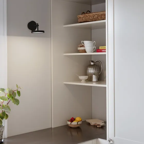 UMAGE Asteria Spot Loft- og væglampe Black Ø12 cm
