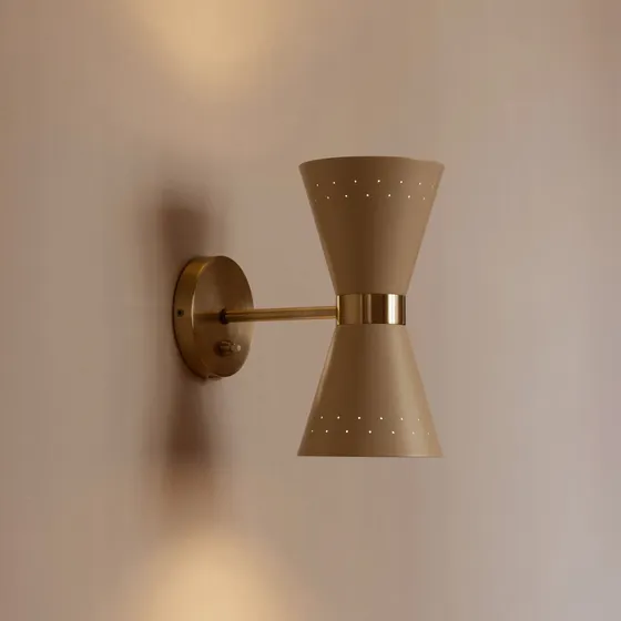 Audo Copenhagen Collector Væglampe Crème