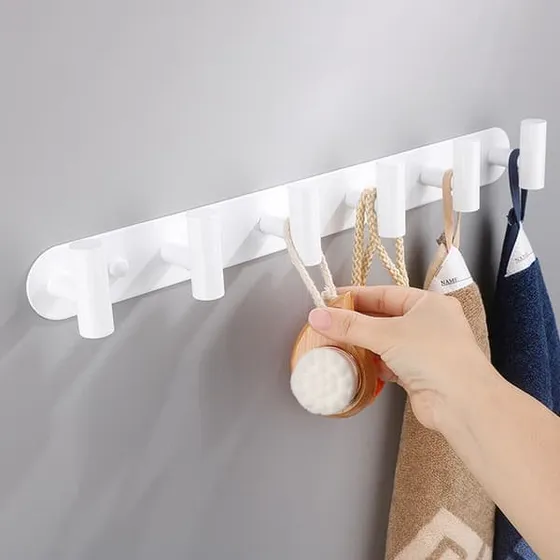 Vægmonteret knagerække i rustfrit stål - 6 kroge, White