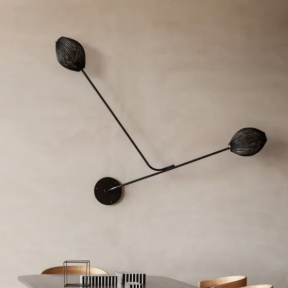 GUBI Satellite Væglampe Soft Black