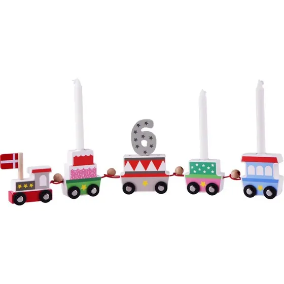 Fødselsdagstog i træ med tal og dansk flag