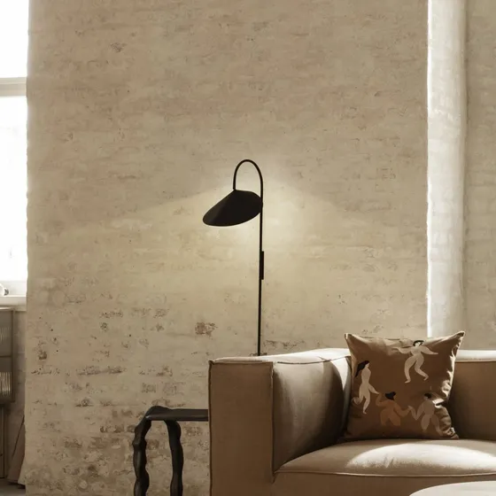 ferm LIVING Arum Swivel væglampe, sort, 47 cm
