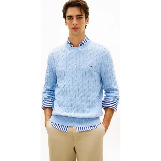 Classic Cable Crew Neck