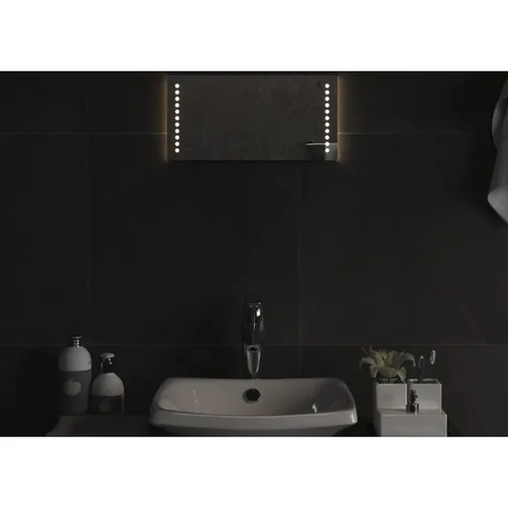 LED badeværelsesspejl 20x40 cm IP65 med USB