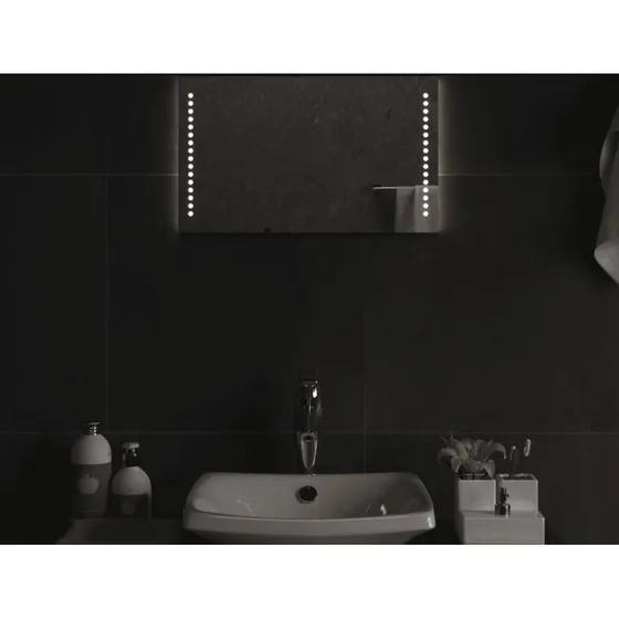 LED badeværelsesspejl 30x50 cm – IP65, USB