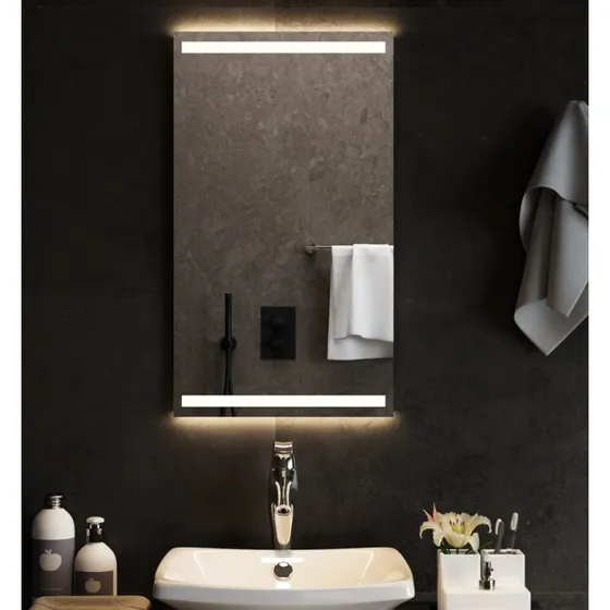 Badeværelsesspejl LED 40x70 cm IP65 med USB