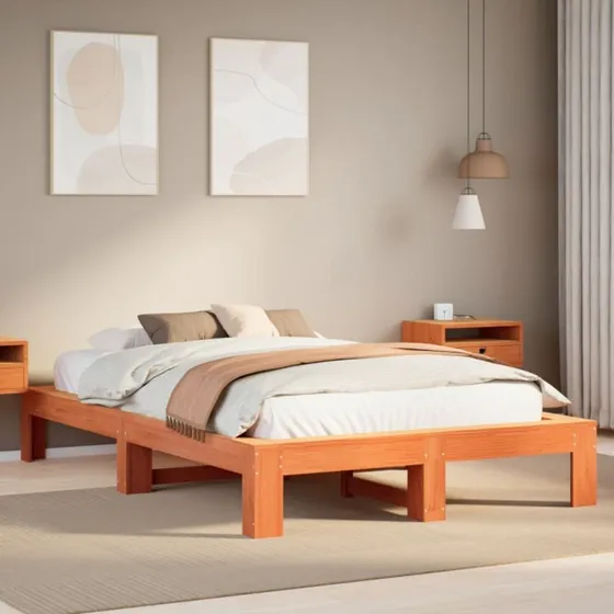 Sengeramme 135x190 cm i massivt fyrretræ – brun