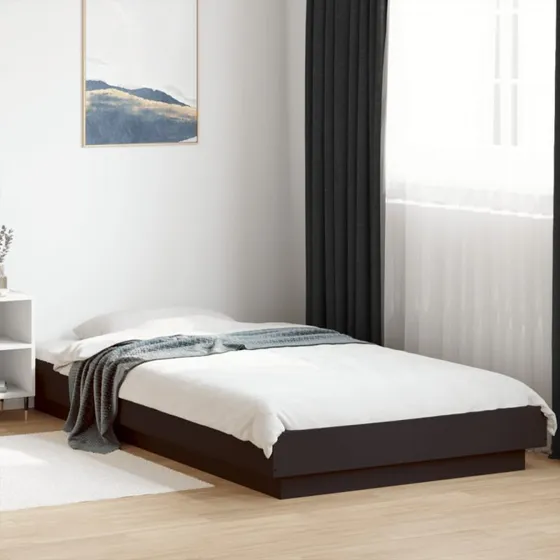 Sengeramme 90x200 cm i sort konstrueret træ