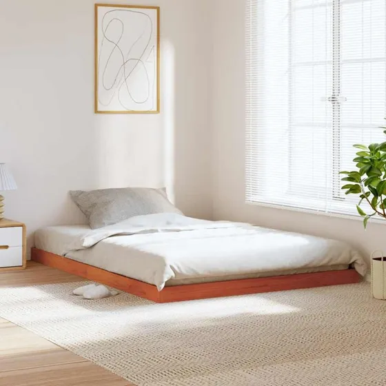 Sengeramme 135x190 cm i massivt fyrretræ - brun