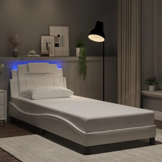 Viana sengeramme 90x200 cm med LED, hvid (uden madras)