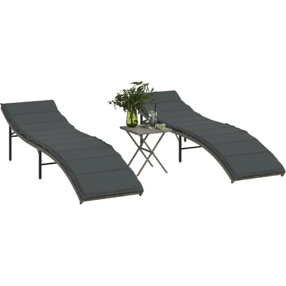 Liggestole 2 stk. med bord i grå polyrattan