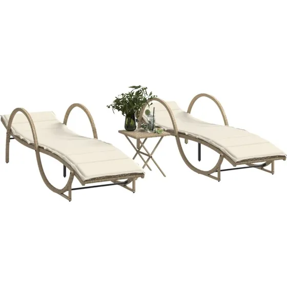 Liggestole 2 stk. med bord i beige polyrattan