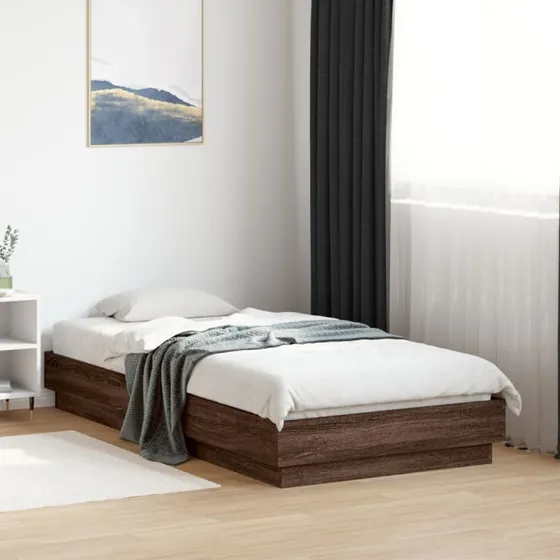 Sengeramme 75x190 cm i konstrueret træ - brun eg
