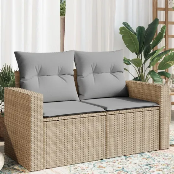 2-personers havesofa i beige polyrattan med hynder