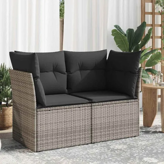 2-personers havesofa i grå polyrattan med hynder