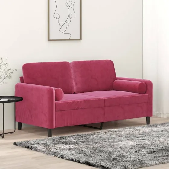 2-personers veloursofa 140 cm med pyntepuder – vinrød