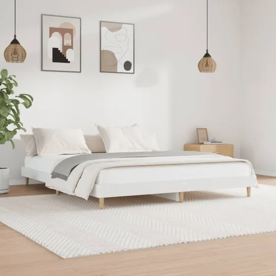 Sengestel 200x200 cm i hvidt konstrueret træ