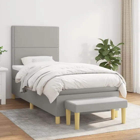 Kontinentalseng 100x200 cm i lysegråt stof med pocketmadras