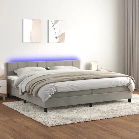 Kontinentalseng 200x200 cm i lysegrå fløjl med LED-lys