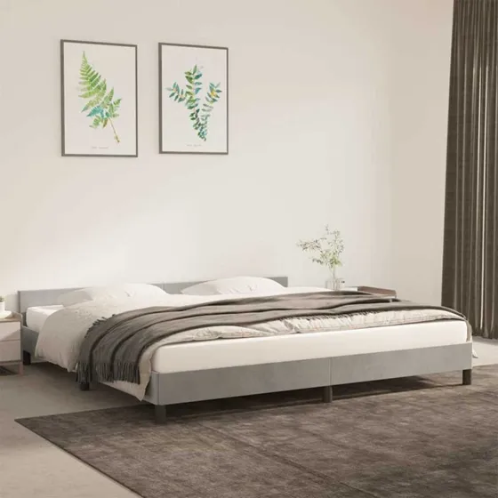 Sengeramme 200x200 cm i lysegrå fløjl med sengegavl
