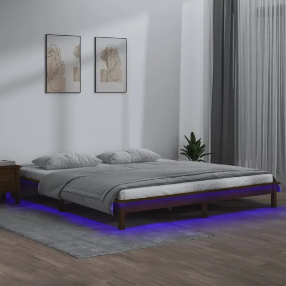 Sengeramme 160x200 cm i massivt fyrretræ med LED-lys