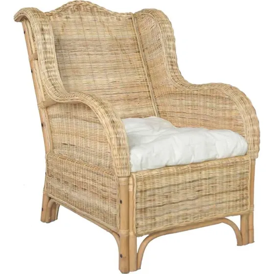 Sofa i naturlig rattan med linnedhynde