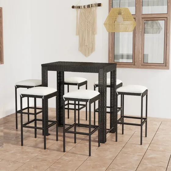 Barsæt til haven 7 dele i sort polyrattan med hynder