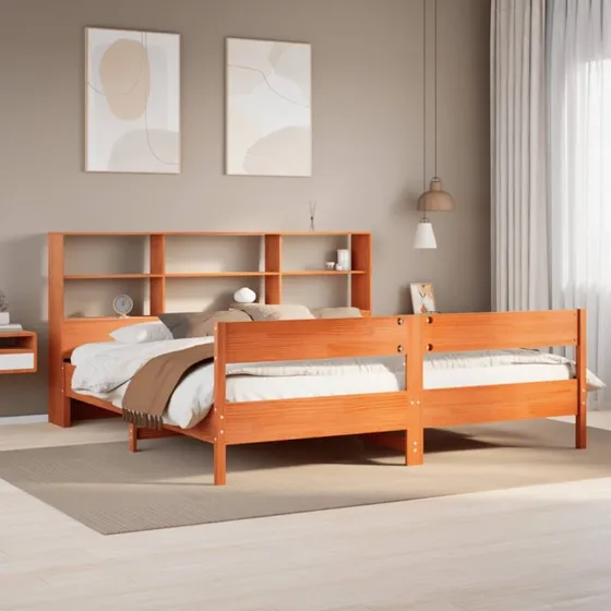 Seng 200x200 cm i massivt fyrretræ med reol, gyldenbrun