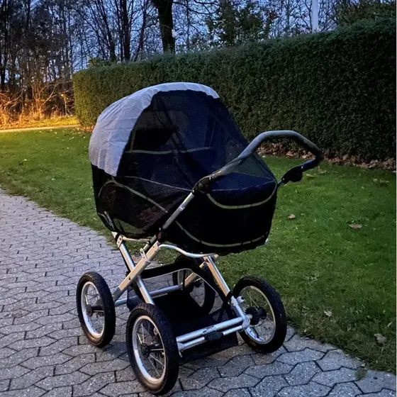 BabyDan Supersafe myggenet til kombivogn, sort