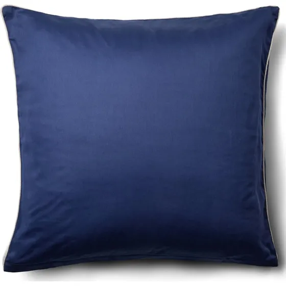 By Borg Pudebetrk 60x63 cm i bomuldssatin - Bl med hvid piping