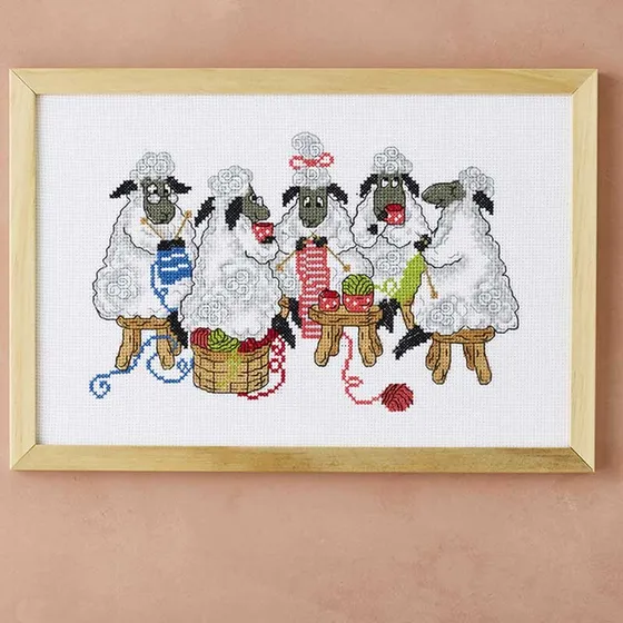 Permin Broderikit Får der strikker 30x20 cm