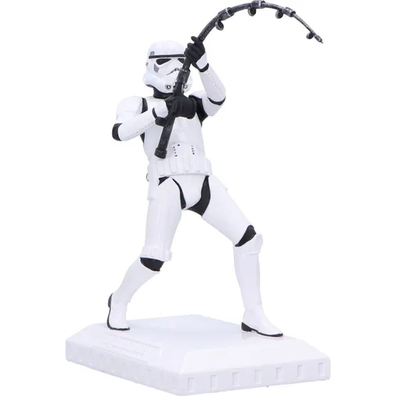 Nemesis Now Stormtrooper 'What a Catch' figur 16,5 cm