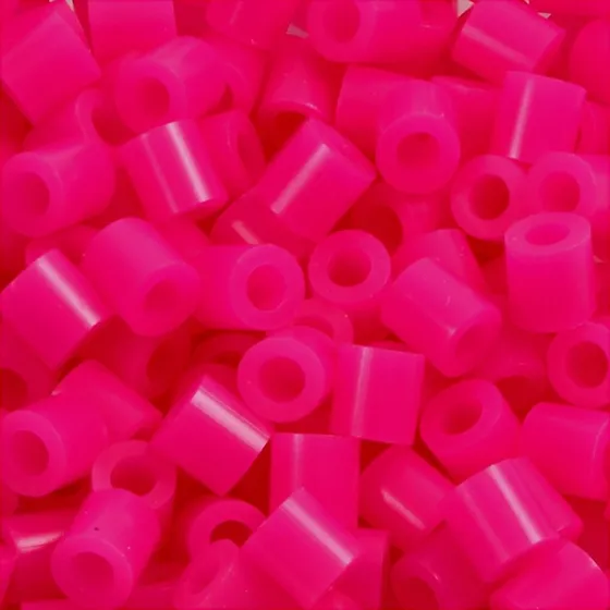 Nabbi Rrperler Medium 5x5 mm Cerise, 6000 stk