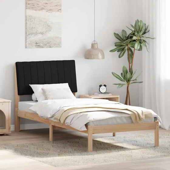 Sengestel i massiv fyrretræ med polstret hovedgærde 90x190 cm