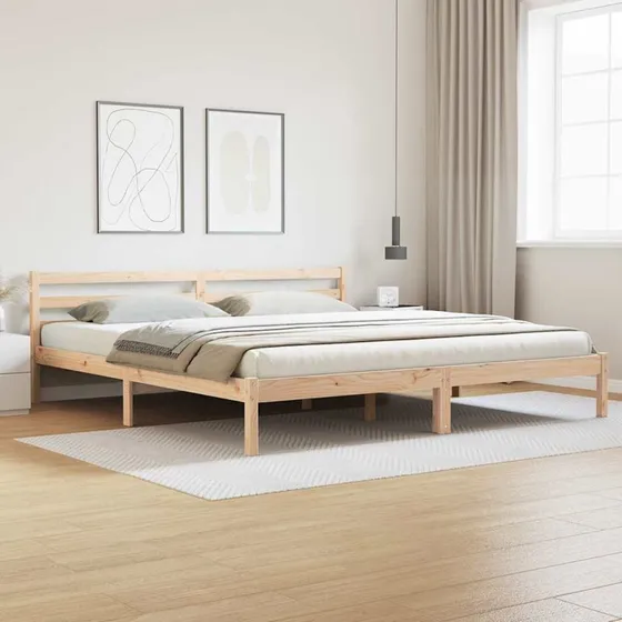 Sengestel i massivt fyrretræ med hovedgærde 180x210 cm