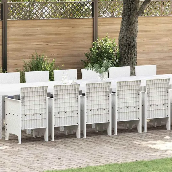 Hvidt polyrattan havespisesæt med 17 dele og puder