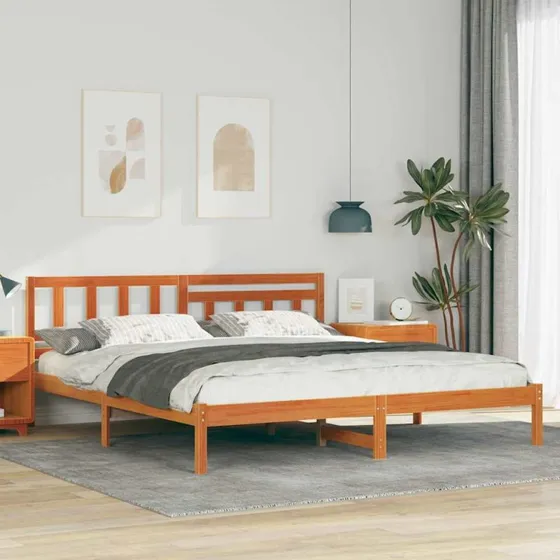 Sengestel i massivt fyrretræ 200 x 200 cm, gyldenbrun