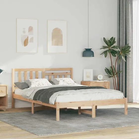 Sengestel i massivt fyrretræ med hovedgærde 140x190 cm