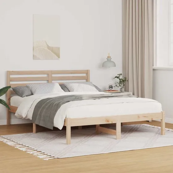 Sengestel i massiv fyrretræ med hovedgærde 140x190 cm