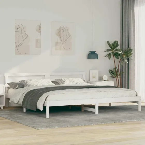 Sengestel i massivt fyrretræ med hovedgærde 180x200 cm