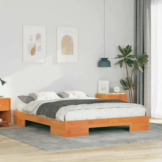 Sengestel i massivt fyrretræ 140x200 - Brun gulvramme